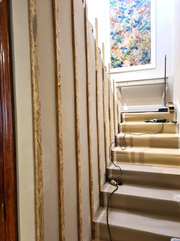 Trabajos de colocación de pavimento laminado en las escaleras Andreu Parquets (2)