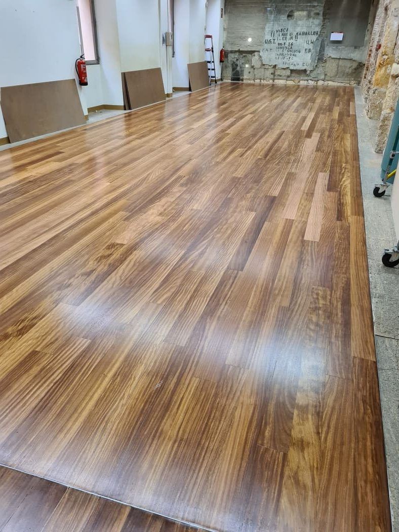 Detalle del suelo de madera de Elondo restaurado - Andreu Parquets