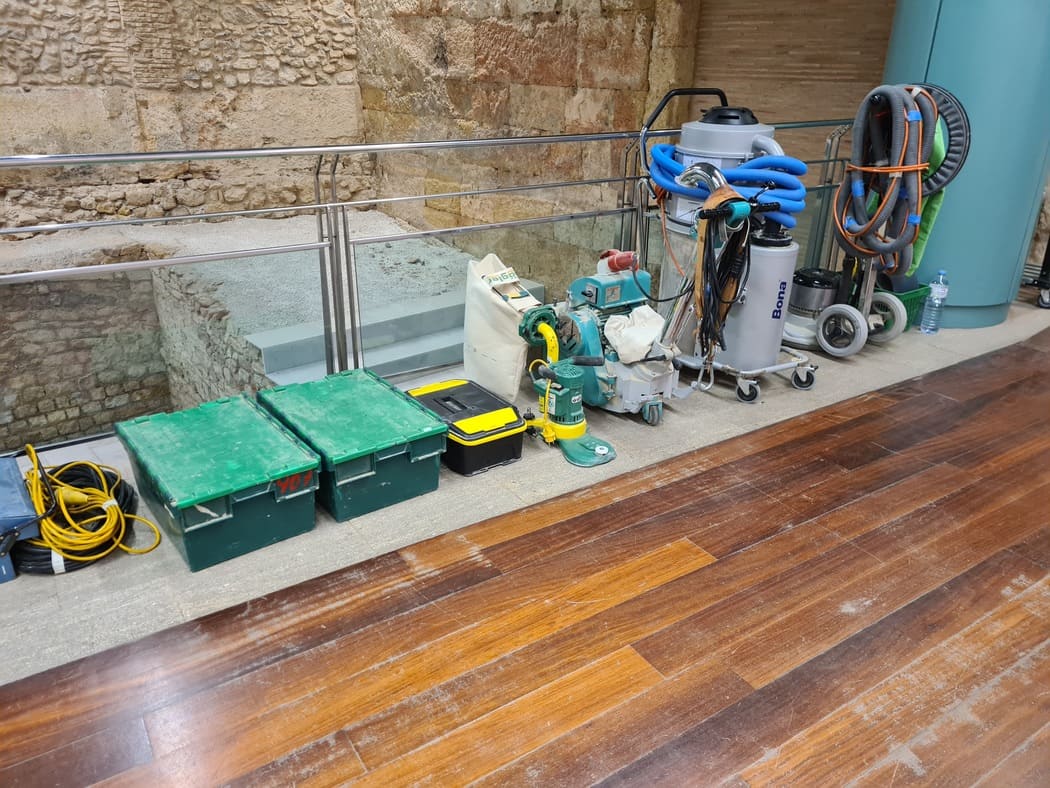 Estado del parquet antes de la restauración - Andreu Parquets - en Tarragona