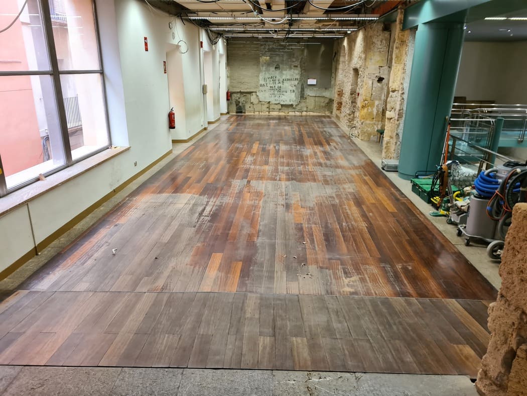 Estado del parquet antes de la restauración - Andreu Parquets a Tarragona
