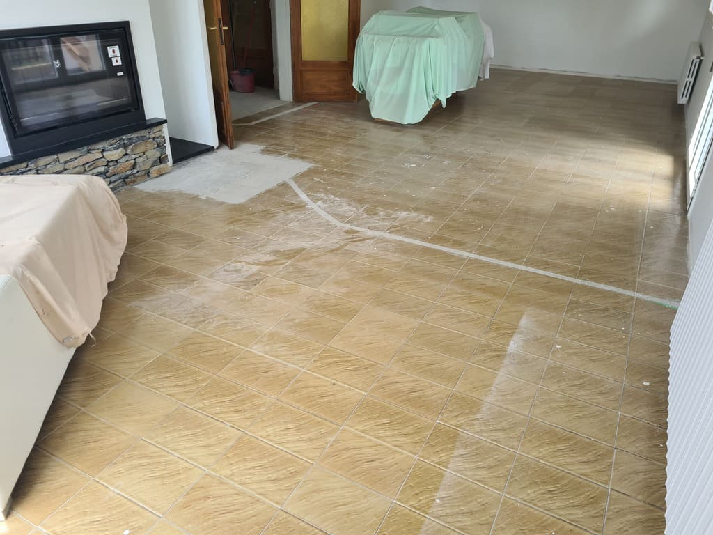 Detalle del suelo antes de la colocación del parquet - Andreu Parquets