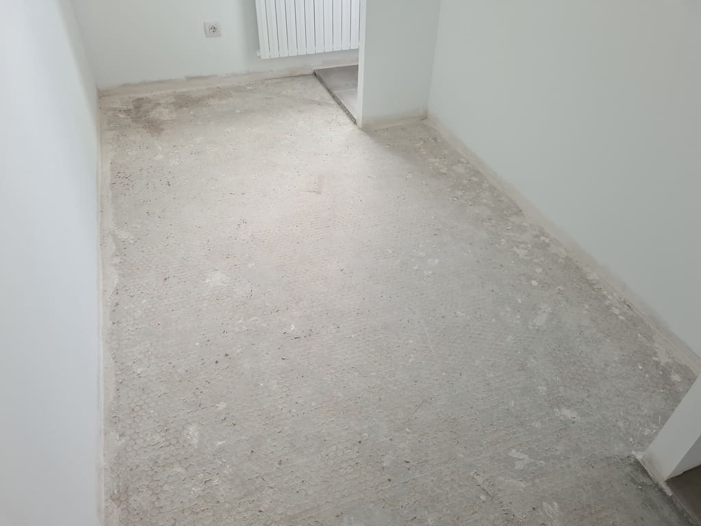 Detalle del suelo antes de la colocación del parquet - Andreu Parquets