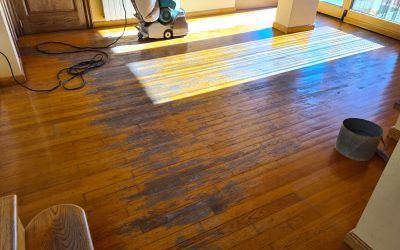 ¿Restaurar o cambiar el suelo de madera?