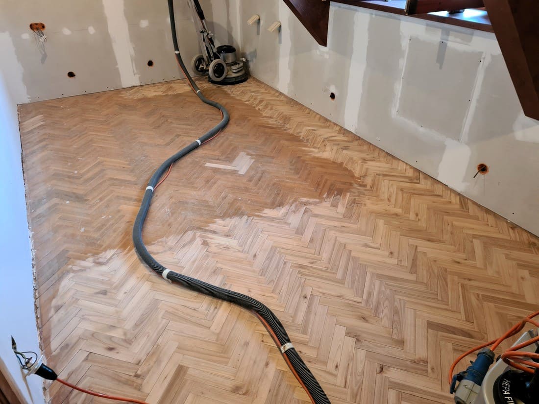 Cómo pulir el parquet antes de cambiar el color - Andreu Parquet
