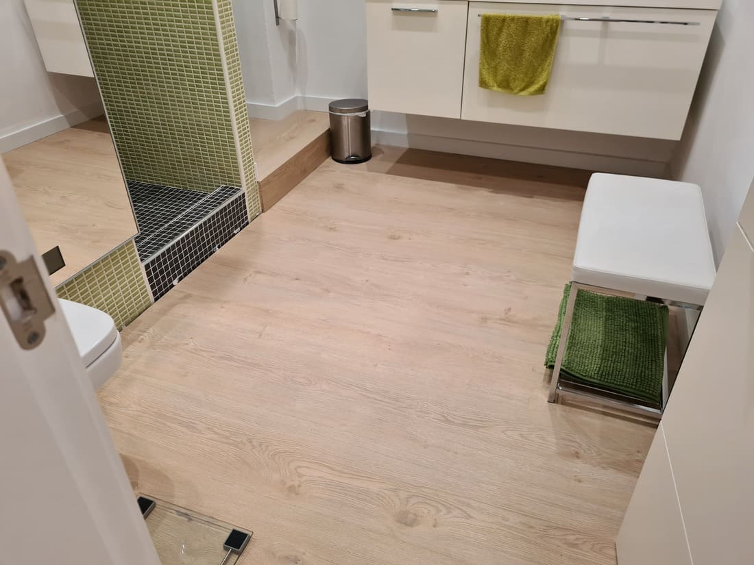 Detalle del pavimento laminado instalado Andreu Parquets